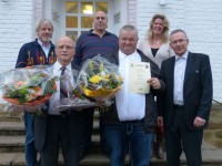 v.l. Kurt Nies (Bauhofleiter); Georg Heidgen, Heinz Stamm (Personalamt), Günther Posingis, Stefanie Beckmann-Kaluza (Personalrat), Beigeordneter Hansjörg Haas